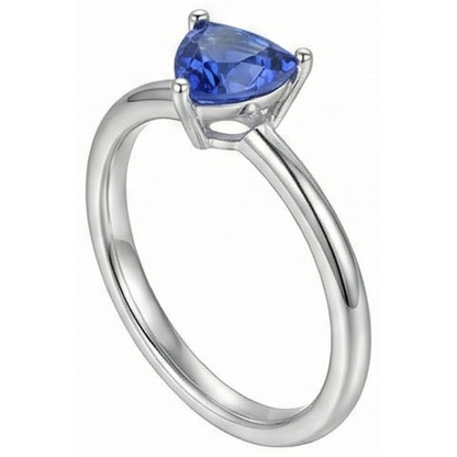 natural trillion sapphire 1.50ct ring close up detail