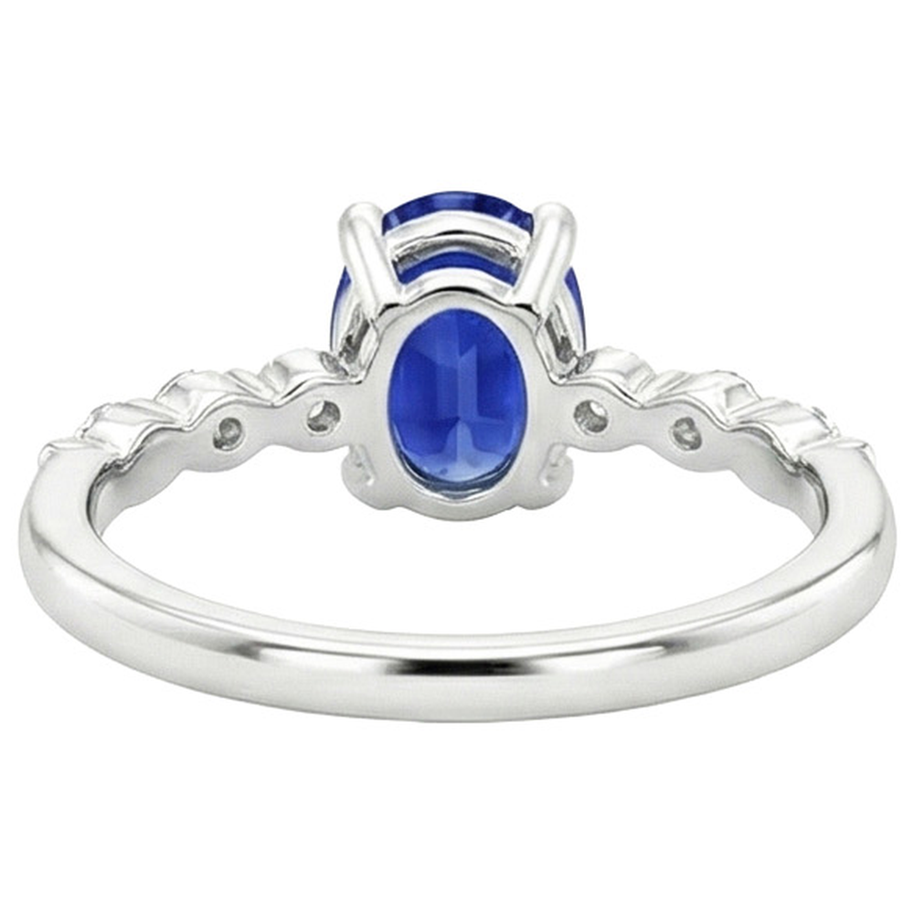 natural round sapphire 4.50ct ring on white background