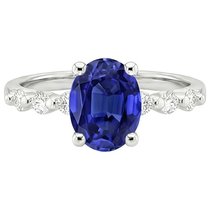 natural round sapphire 4.50ct ring close up detail