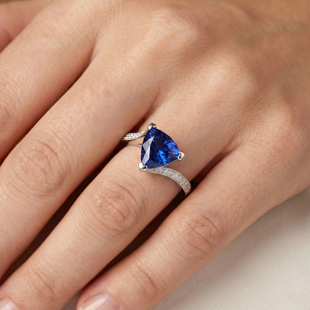 Women Natural Earth Mined Diamond Ring Trillion Deep Blue Sapphire 2.50 Carats