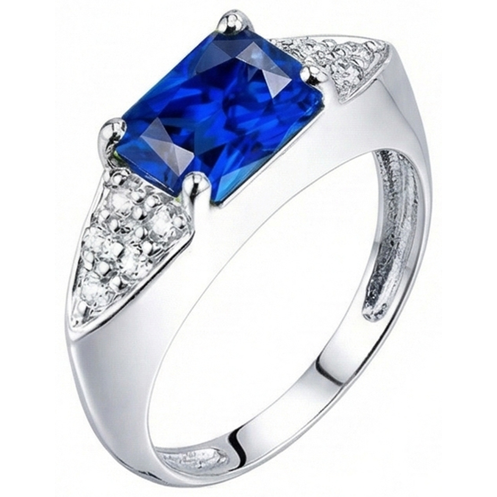 natural round sapphire 3.50ct ring close up detail