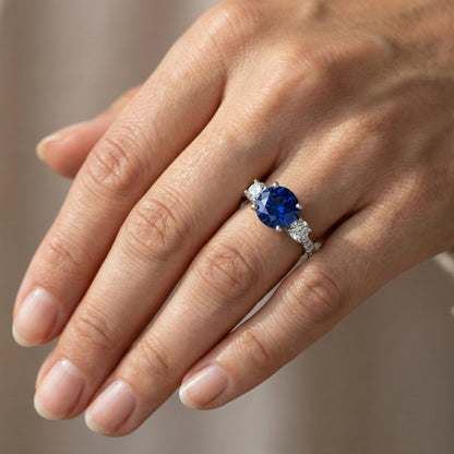 natural round sapphire 3.50ct ring lifestyle photo