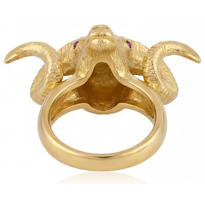 Luxurious Gemstone Ring 0.10 ct – side view