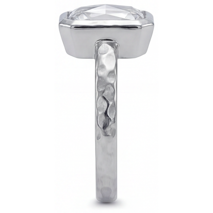 Radiant Cut Brilliant Diamond ring in 14K White Gold – side view