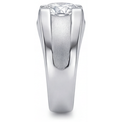 Round Cut Diamond ring in 14K White Gold – profile view