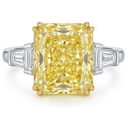 Fancy Yellow Diamond Three Stone Ring – VVS 5 ct 14 Karat Two
