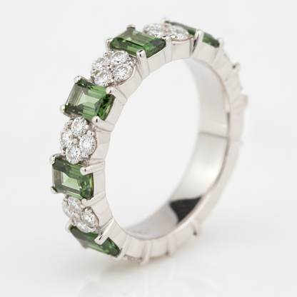 Green Tourmaline and Diamond Zigzag Band Ring Natural 18K White Gold