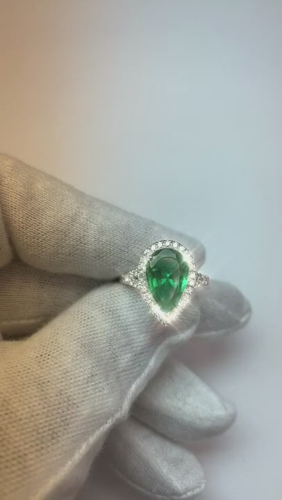 3.50 Ct Pear Cut Green Emerald And Natural Earth Mined Diamond Wedding Ring