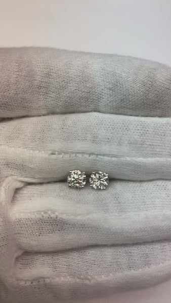 Diamond Stud Earring 1.50 Carats Prong Round White Gold 14K