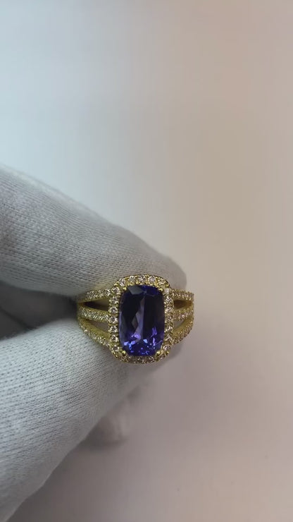 6.55 Carats Fancy Ring Cushion AAA Tanzanite And Natural Earth Mined Diamonds Jewelry
