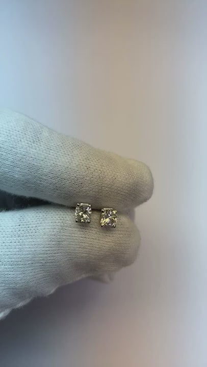 1 Carat G VS1 Cushion Cut Natural Earth Mined Diamond Studs Earring