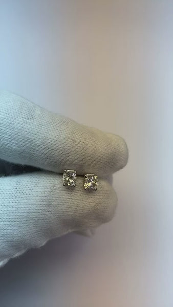 1 Carat G VS1 Cushion Cut Diamond Studs Earring