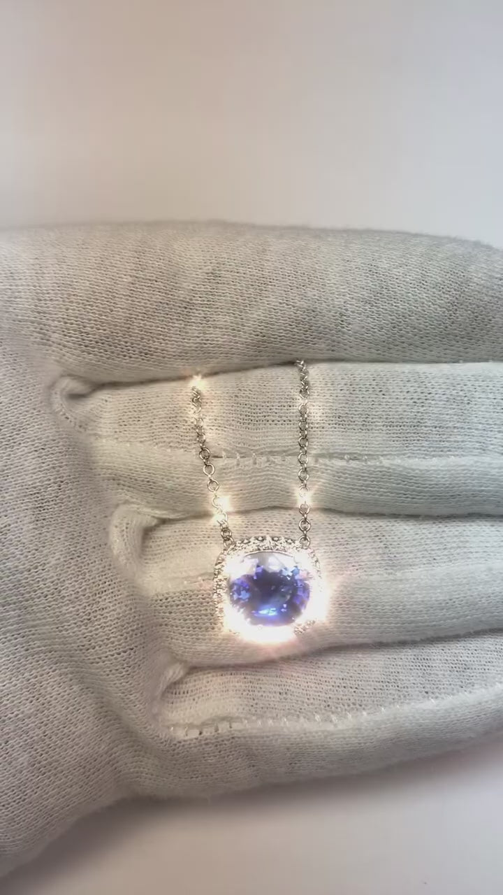 Halo Pendant Necklace