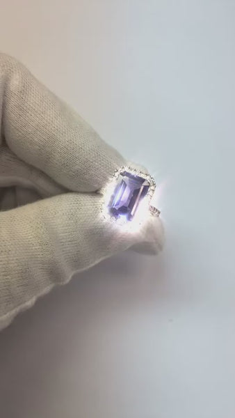 5.50 Ct Emerald Cut Tanzanite Diamond Solitaire Ring With Accent