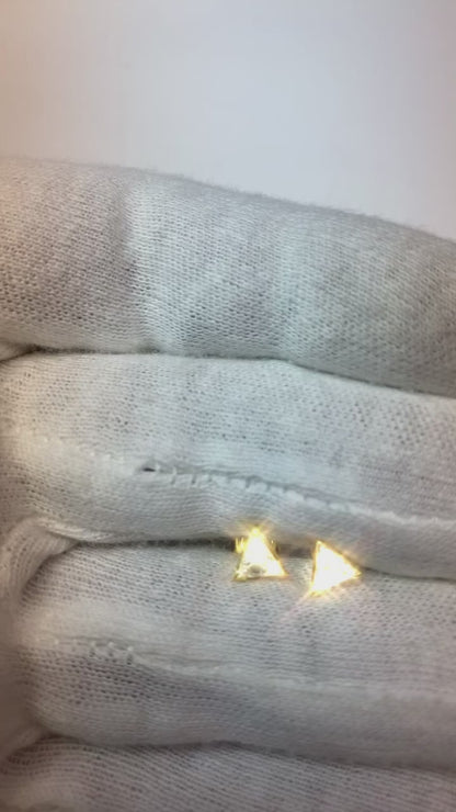 Trilliant Cut Diamond Stud Women Earring Pair