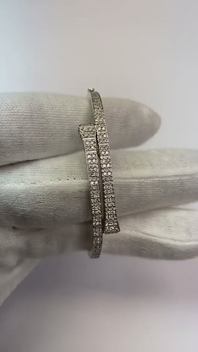 3 Carats Beautiful Round Natural Earth Mined Diamond Bangle White Gold