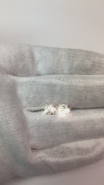 Round Diamond Stud Earrings 1.60 Carats White Gold 14K