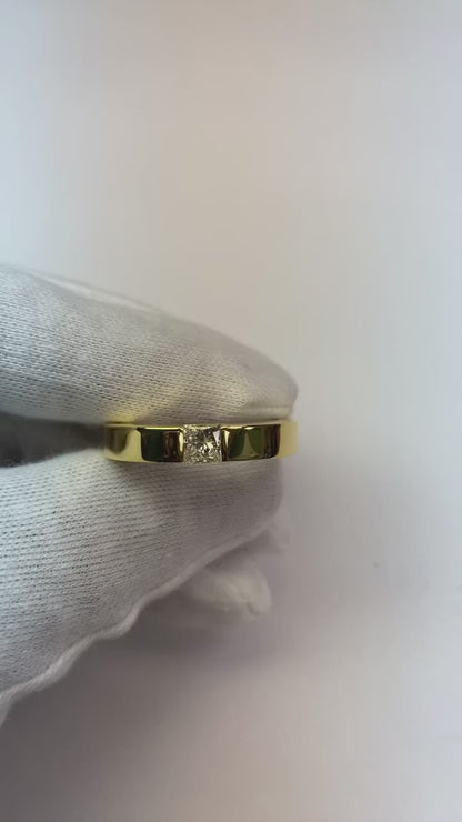 Princess Cut Diamond Tension Set Men's Ring 0.75 Carats Yellow Gold