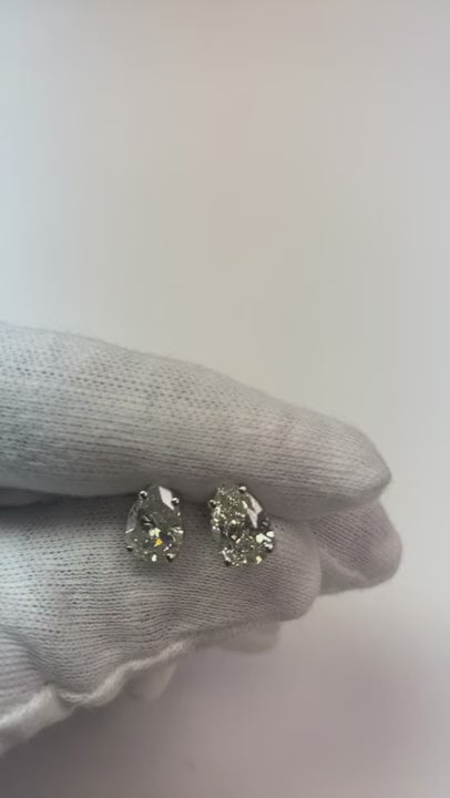 Natural Earth Mined Diamonds Women Stud Earring 3.5 Carats White Gold Pear Cut