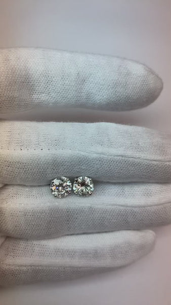 Sparkling Round Diamonds 3.00 Carats Stud Earrings White Gold 14K