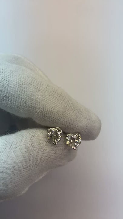 Heart Cut Natural Earth Mined Diamond Stud Earrings 2 Carats Prong Setting