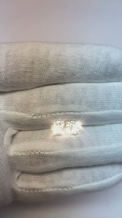 2.20 Carats Natural Earth Mined Diamond Studs Earrings