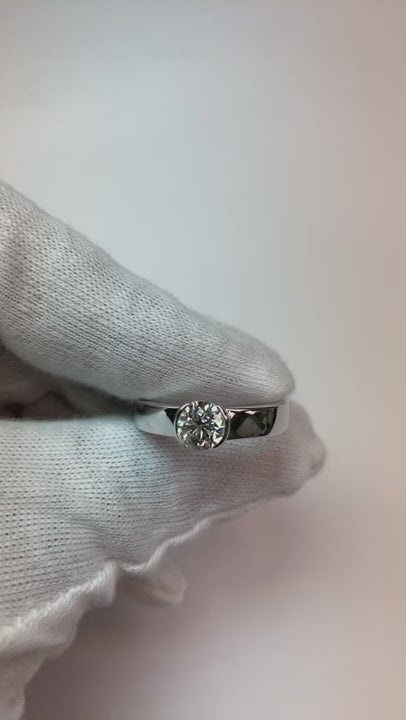 Classic Style 1 Carat Round Diamond Half Bezel Men's Ring