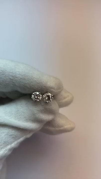 1.50 Carats Round Natural Earth Mined Diamond White Gold 14K Stud Earring
