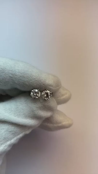 1.50 Carats Round Mined Diamond White Gold 14K Stud Earring