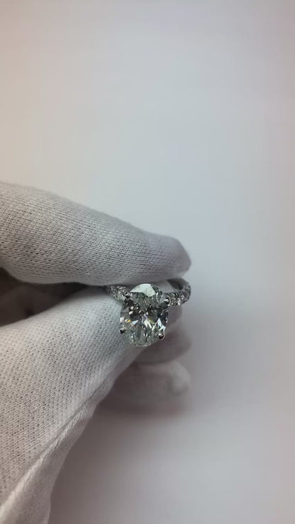 Big Oval 6 Carat Diamond Ring