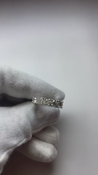 2.5 Carats Round Prong Set Diamond Wedding Band