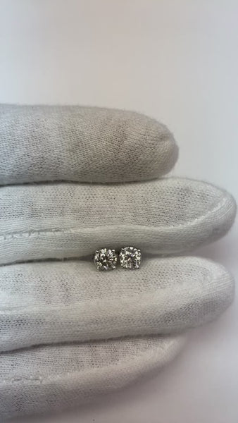 Diamond Studs Earring