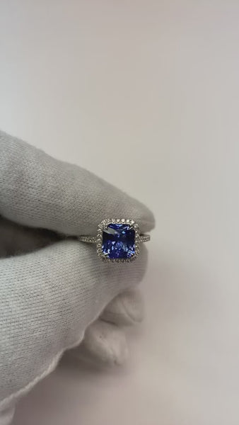 Ladies Halo Diamond Jewelry Ceylon Sapphire Prong Set Gold 5 Carats