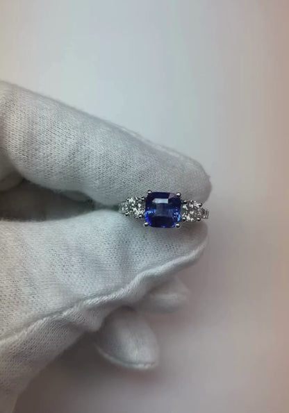 Blue Sapphire & Round Natural Earth Mined Diamond Ring 3.50 Carats 3 Stone Style Jewelry