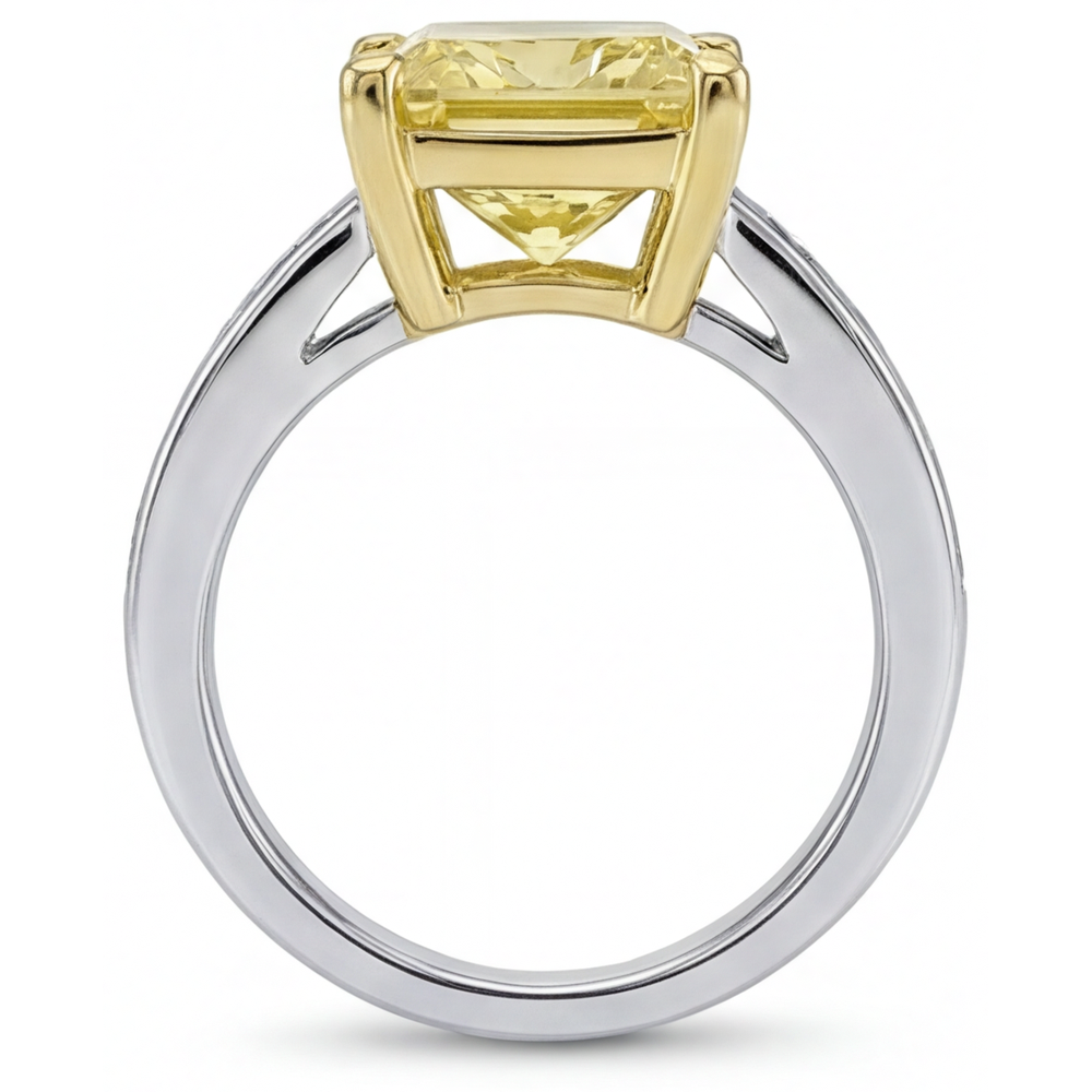 Sophisticated Yellow Canary Diamond Halo Setting Ring 3.76 ct – top view