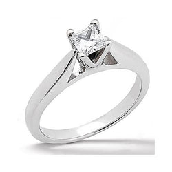 0.75 Carats Princess Diamond Solitaire Engagement Ring