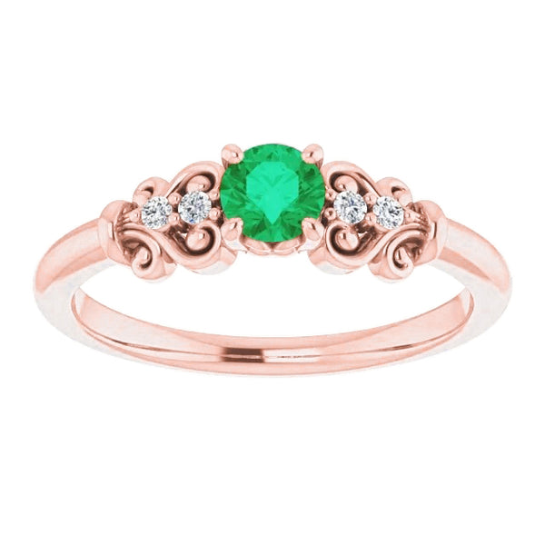1.10 Carats Round Diamonds And Green Emerald Vintage Style Ring