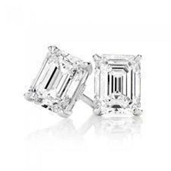 1.50 Carats Emerald Cut Diamond Stud Earring White Gold Lady Jewelry