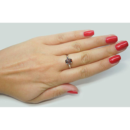  Lady’s Brilliant  Radiant Cut Red Diamond     White Gold Gemstone 