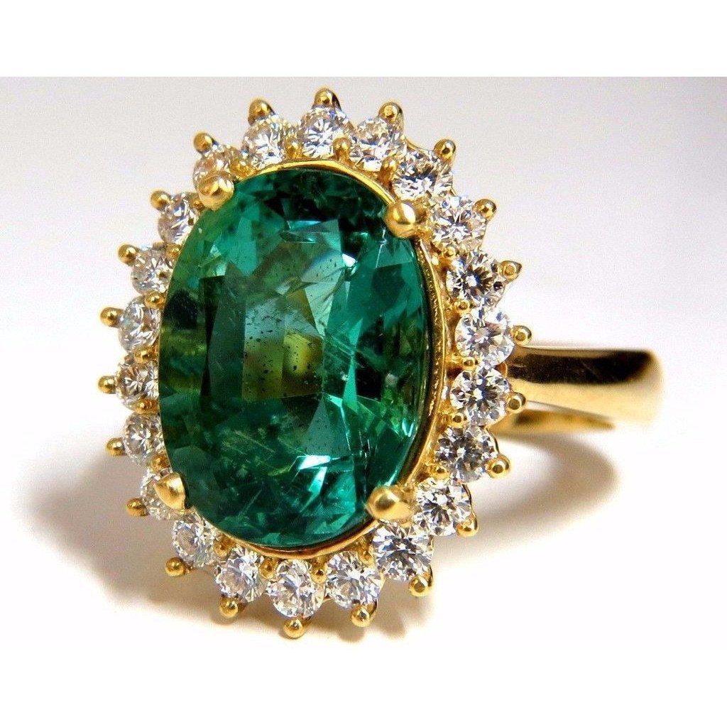  High Quality Oval Cut Green Emerald With Diamond Wedding     Yellow Gold Gemstone Ring