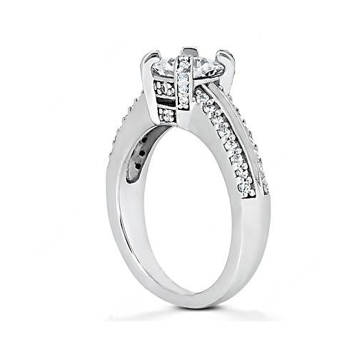 Solitaire Ring with Accents