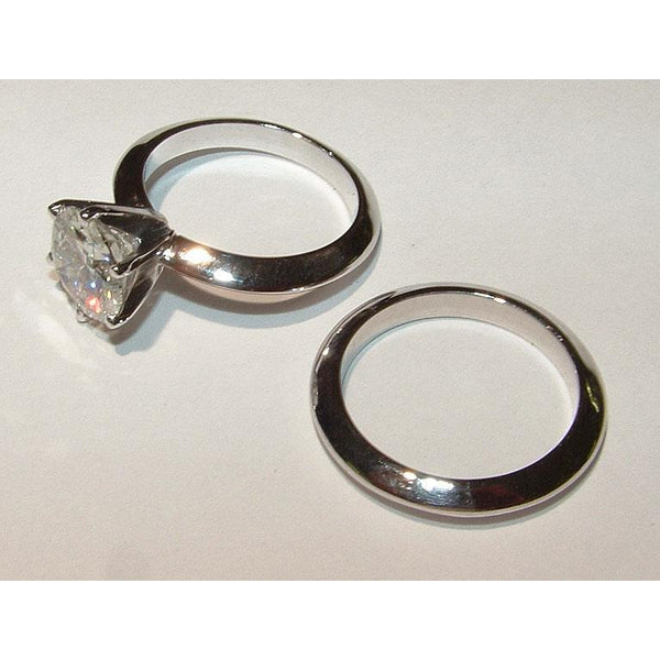 Princess Cut Sparkling Unique Solitaire White Gold Diamond Anniversary Ring 