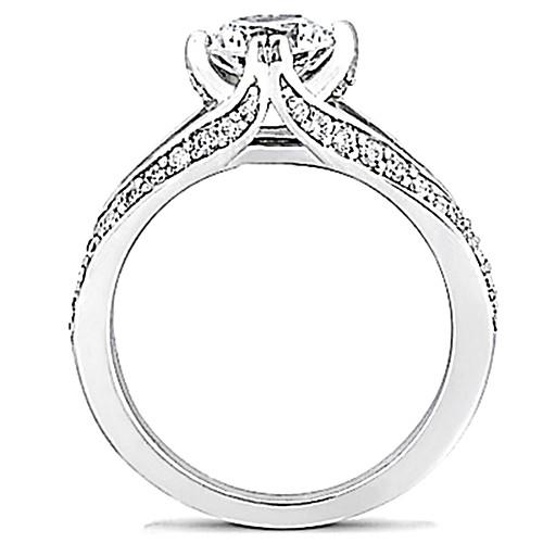 Antique Look Vintage Style White Gold Diamond Solitaire Ring with Accents 