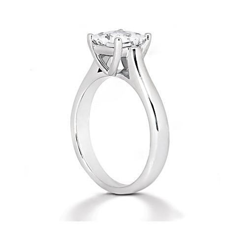   Lady’s Sparkling Unique Solitaire White Gold Diamond Anniversary Ring 