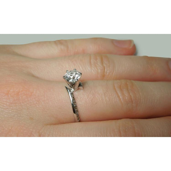 Unique Style  Vintage Style White Elegant Woman's Anniversary   Anniversary Ring Round Diamond
