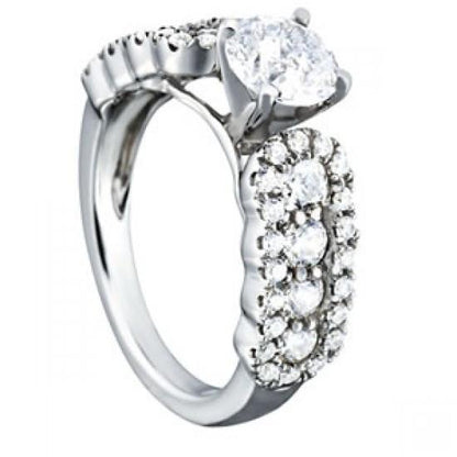 High Quality Unique Solitaire Ring with Accents White Gold Diamond