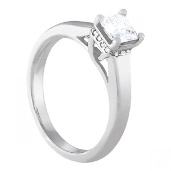New Elegant Sparkling Unique Solitaire White Gold Diamond Ring 