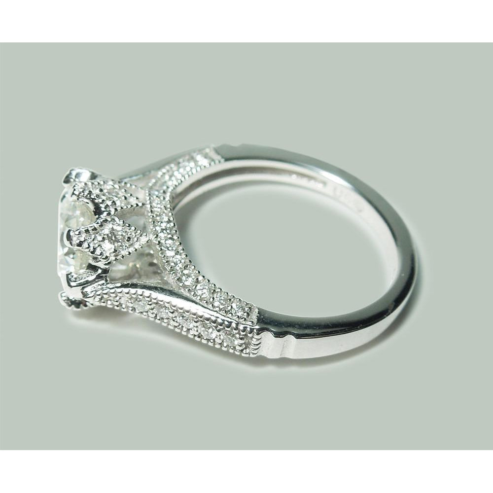  Antique Lady’s  Style White Elegant Gold Diamond Solitaire 