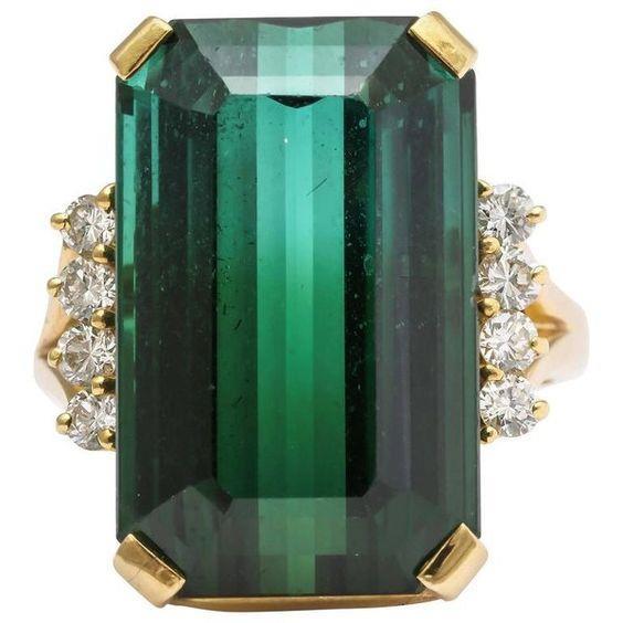    Gorgeous fancy  Green Tourmaline And Diamond    Yellow Gold Gemstone Ring