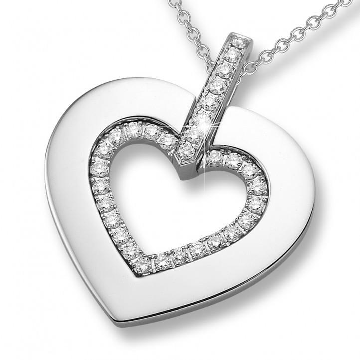 1.6 Ct Round Cut Diamond Heart Shape Pendant Necklace Pendant